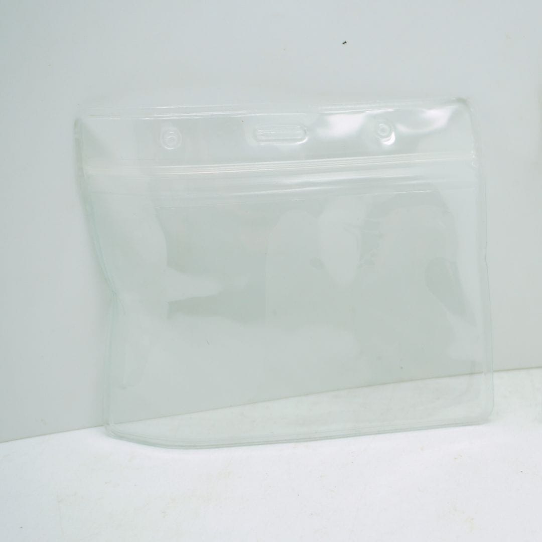 L6797A 亮美無夾防水識別套 小款 橫式 6.3x8.7cm