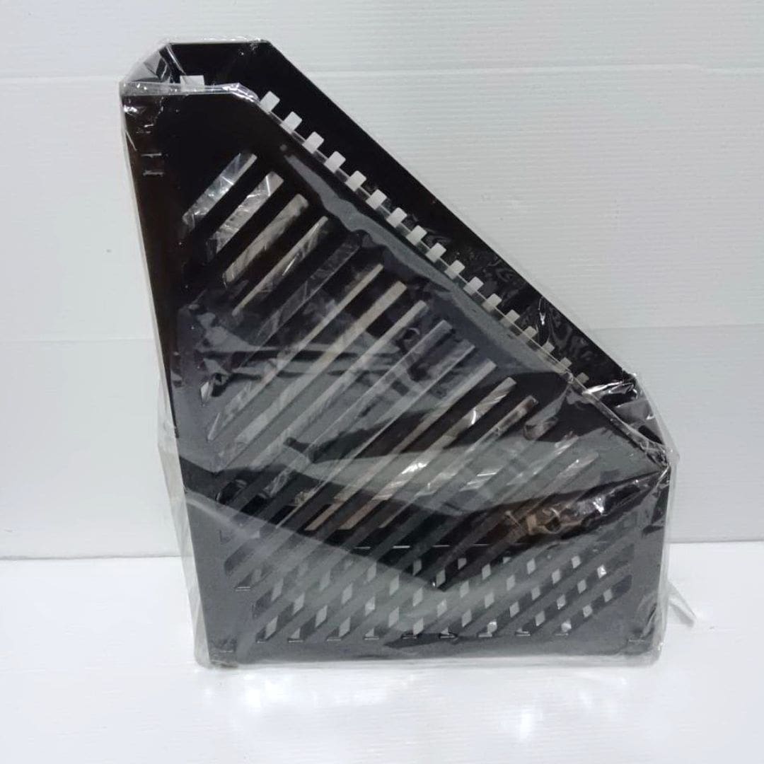 R8618B 宏文一體成型雜誌架 黑色 25x9x31.5cm