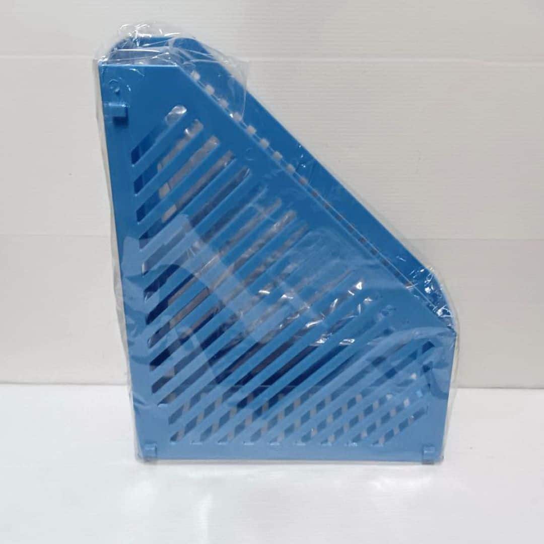 R8618D 宏文一體成型雜誌架 水藍色 25x9x31.5cm