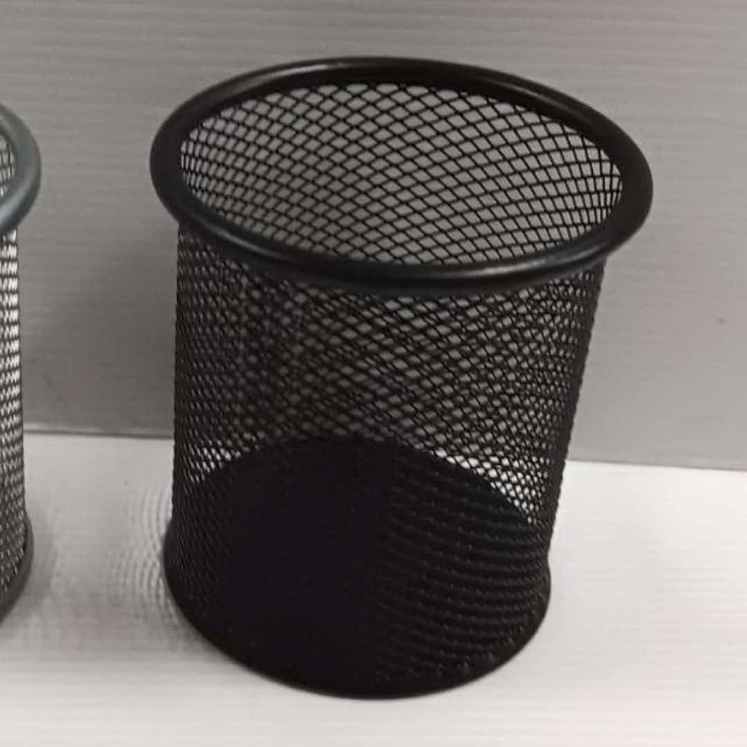 YY25597B 力大拉網筆筒 黑色 直徑8x10.5cm