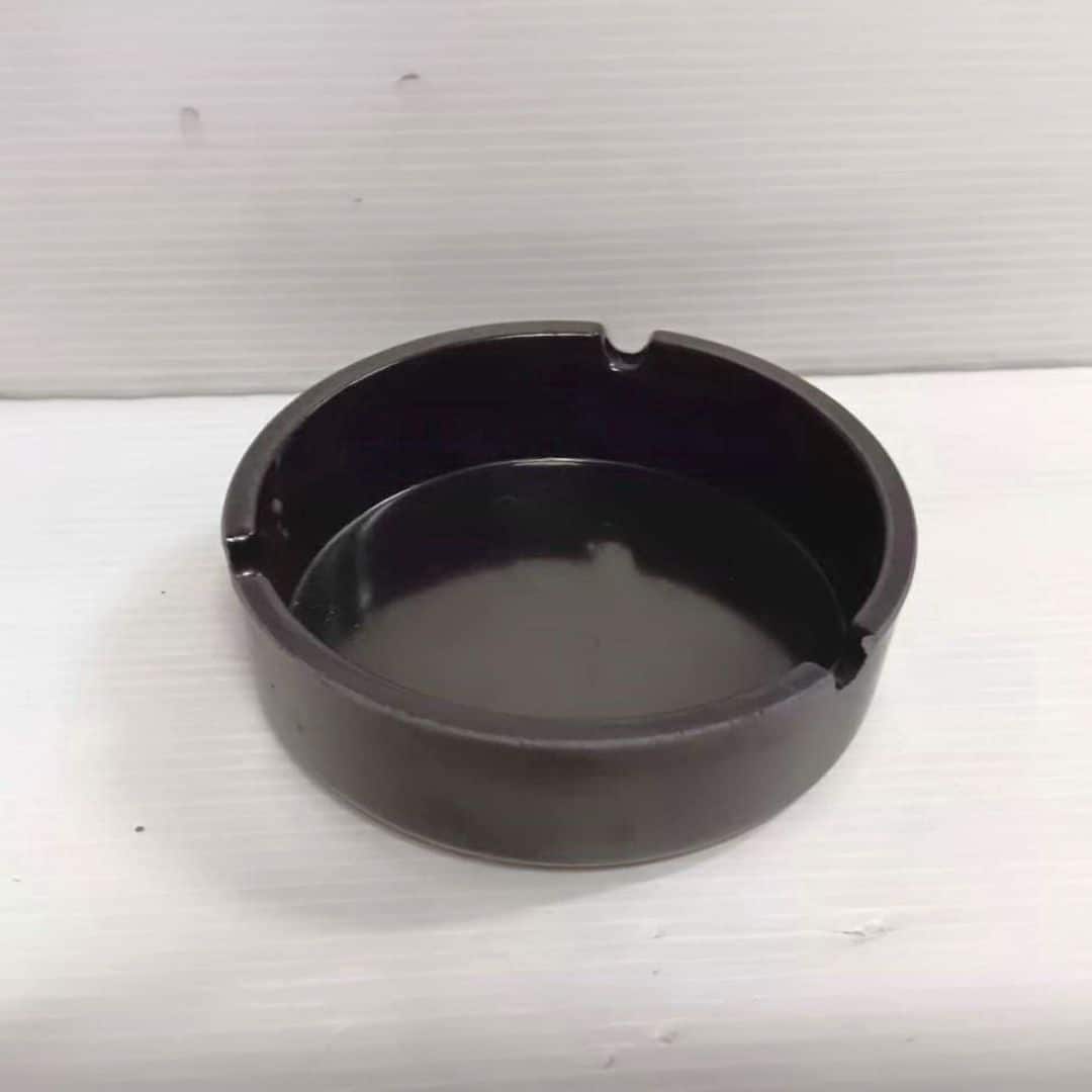 Z915 401黑色煙灰缸 圓型 直徑10cm